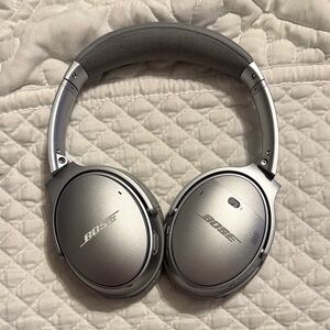 Bose Over-Ear Silver Headphones